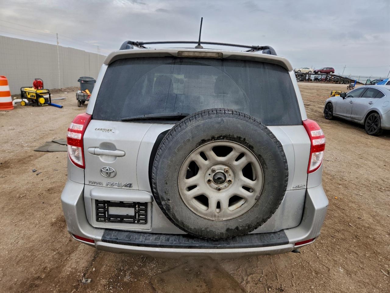 Toyota RAV4 Image 10