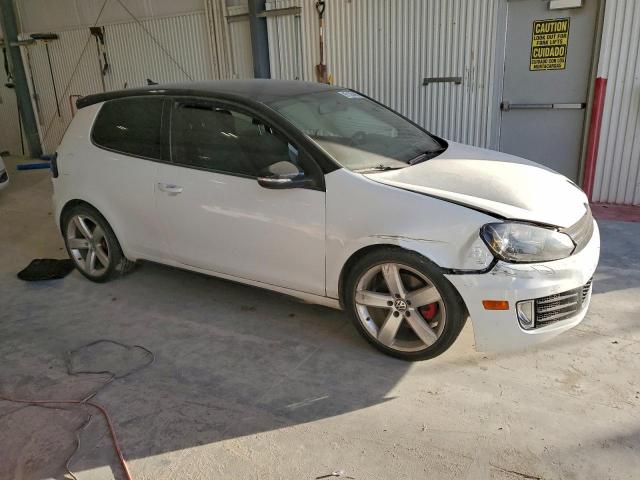 Volkswagen GTI Image 12