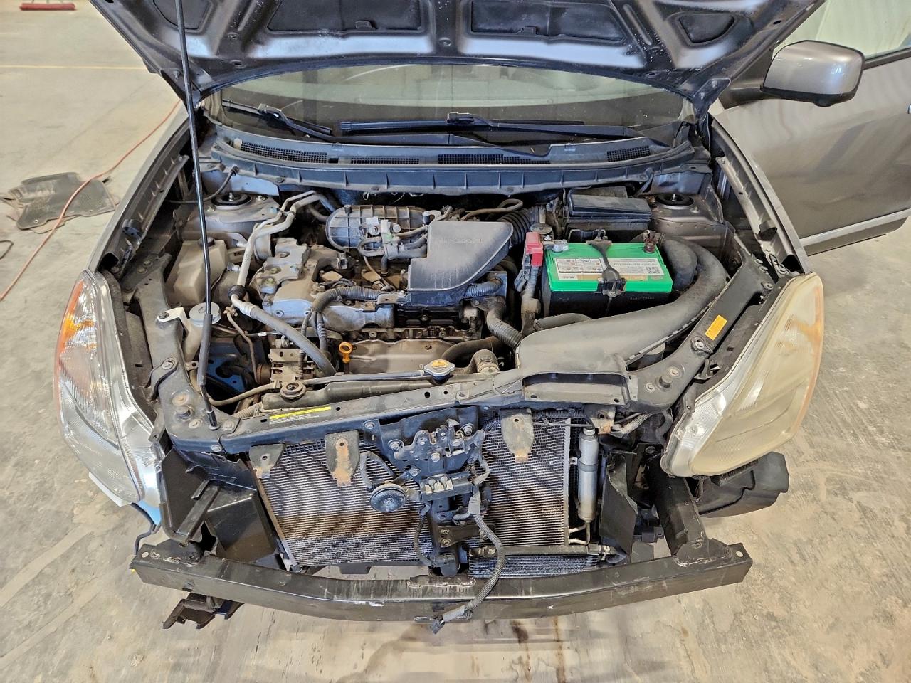 Nissan Rogue S Image 9