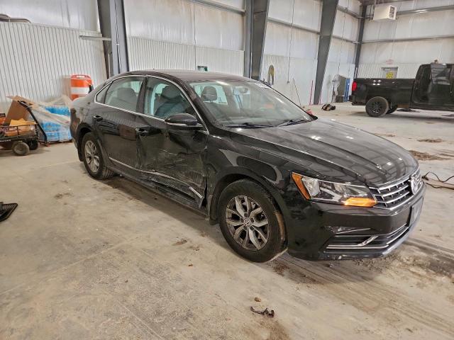 Volkswagen Passat S Image 9