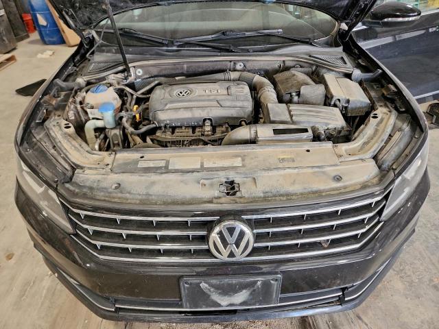 Volkswagen Passat S Image 3