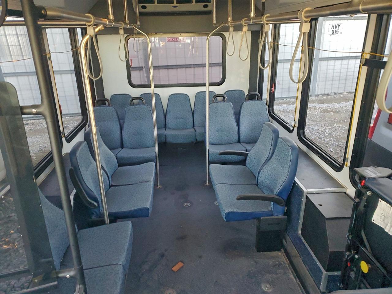 Workhorse Custom Cha Bus Chassi Lf72 Image 3