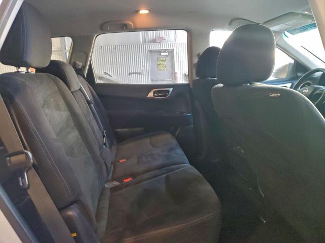 Nissan Pathfinder S Image 2