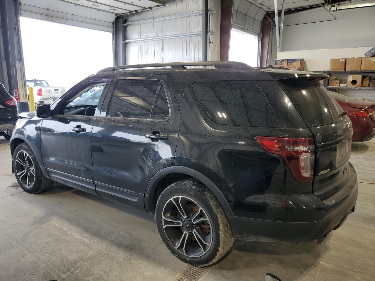Ford Explorer Sport Image 4
