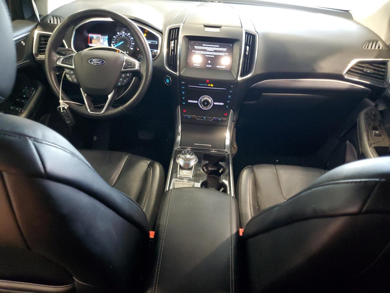 Ford Edge Titanium Image 10