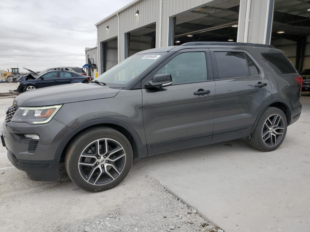 Ford Explorer Sport Image 1