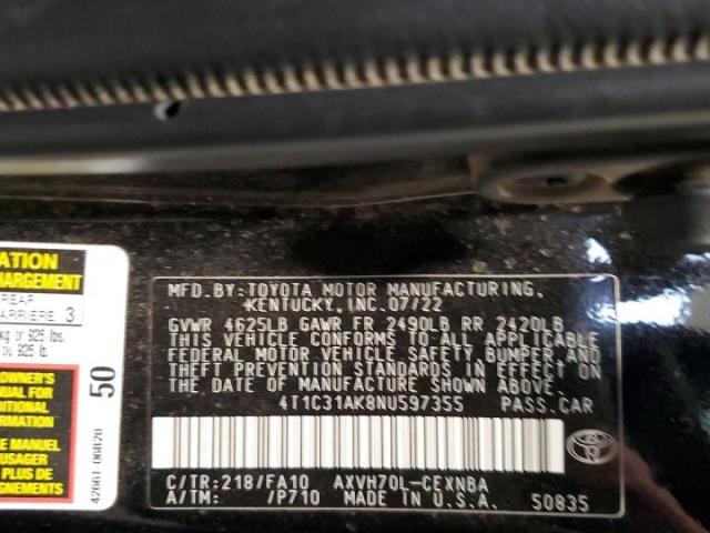 Toyota Camry Le Image 12