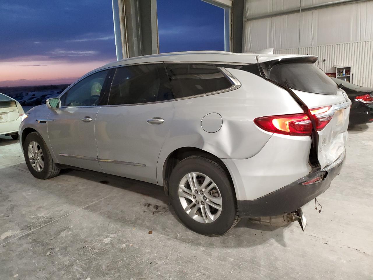 Buick Enclave Essence Image 2