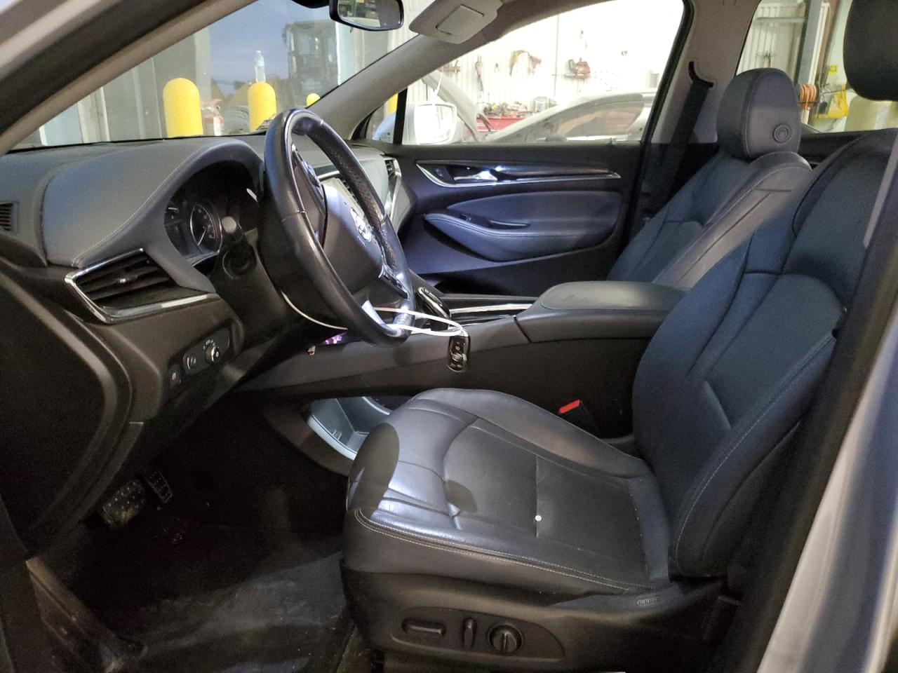 Buick Enclave Essence Image 12