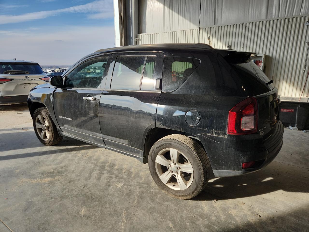 Jeep Compass Sport Image 2