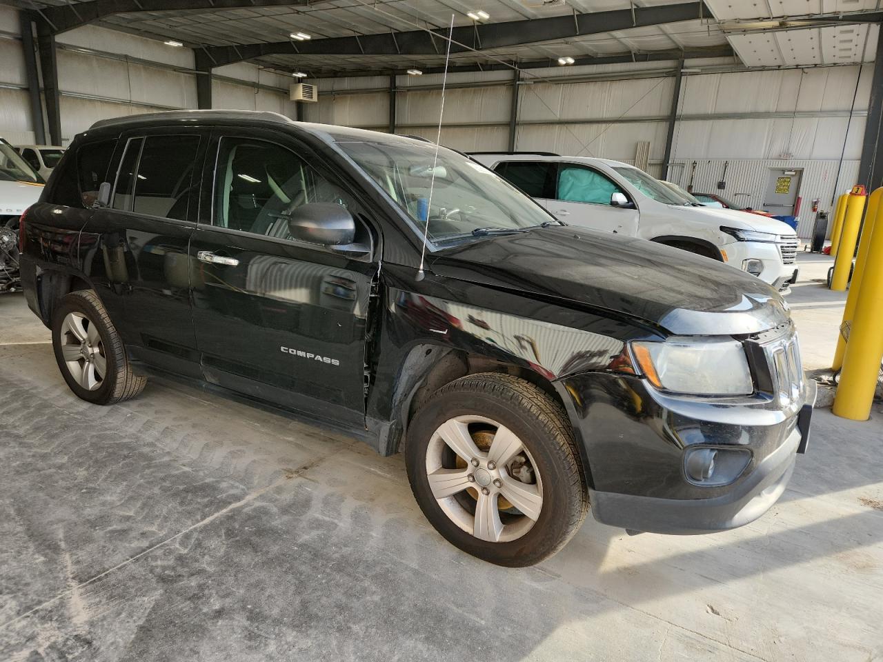 Jeep Compass Sport Image 12