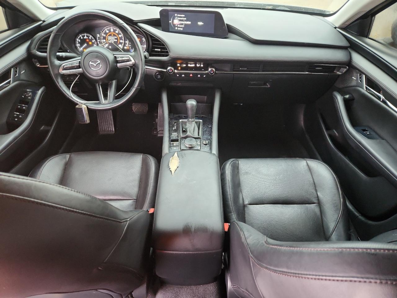 Mazda 3 Premium Image 8