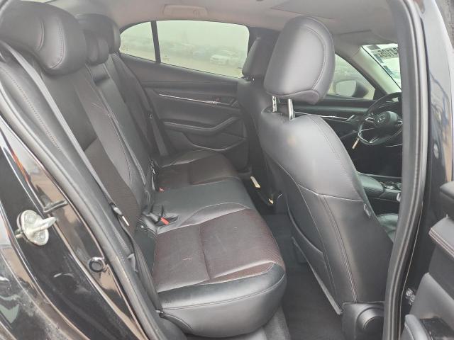 Mazda 3 Premium Image 10