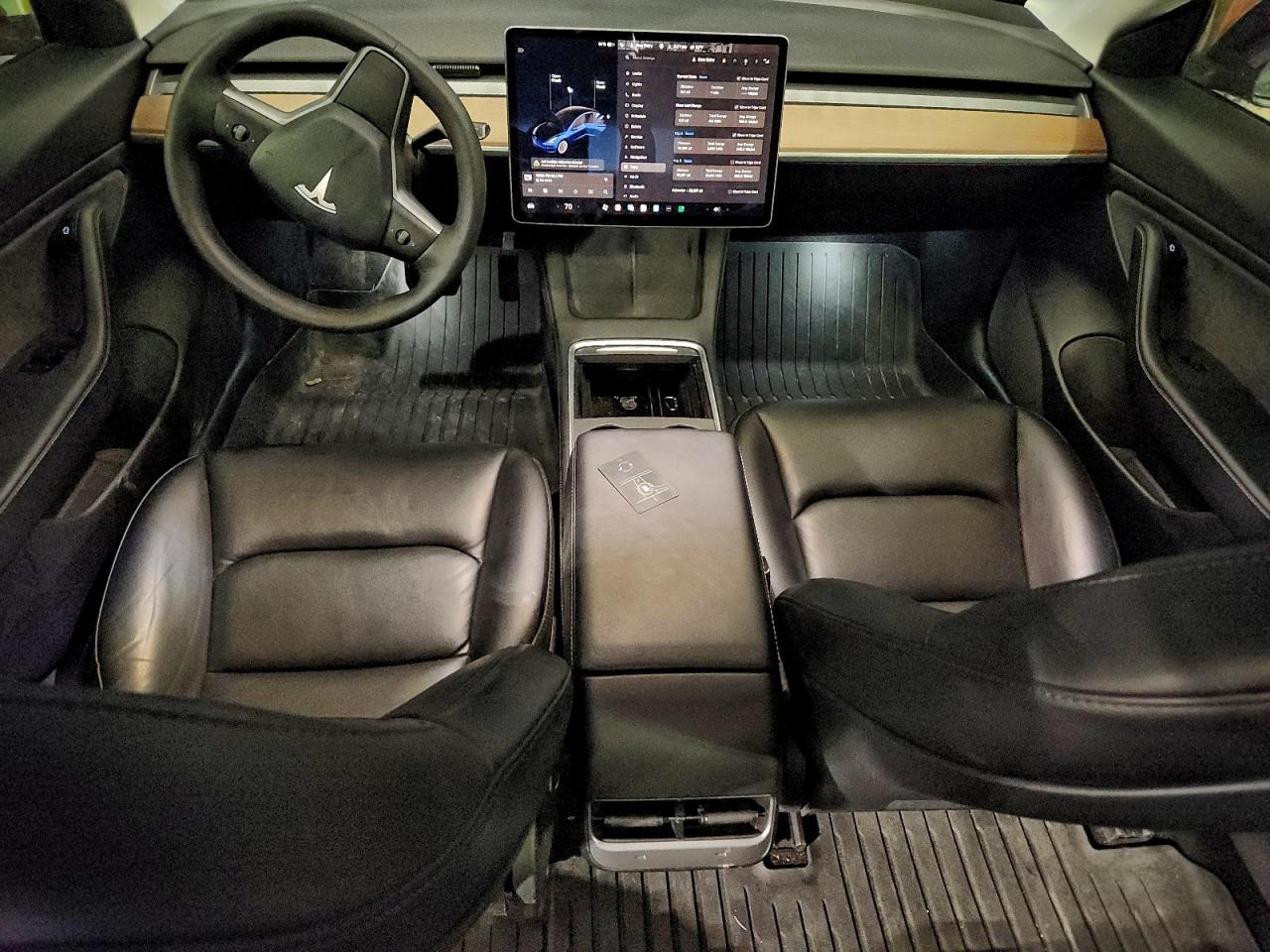 Tesla Model 3 Image 11