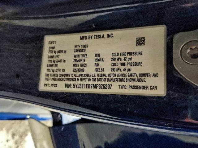 Tesla Model 3 Image 9