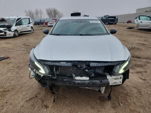 Nissan Altima Sr Image 4