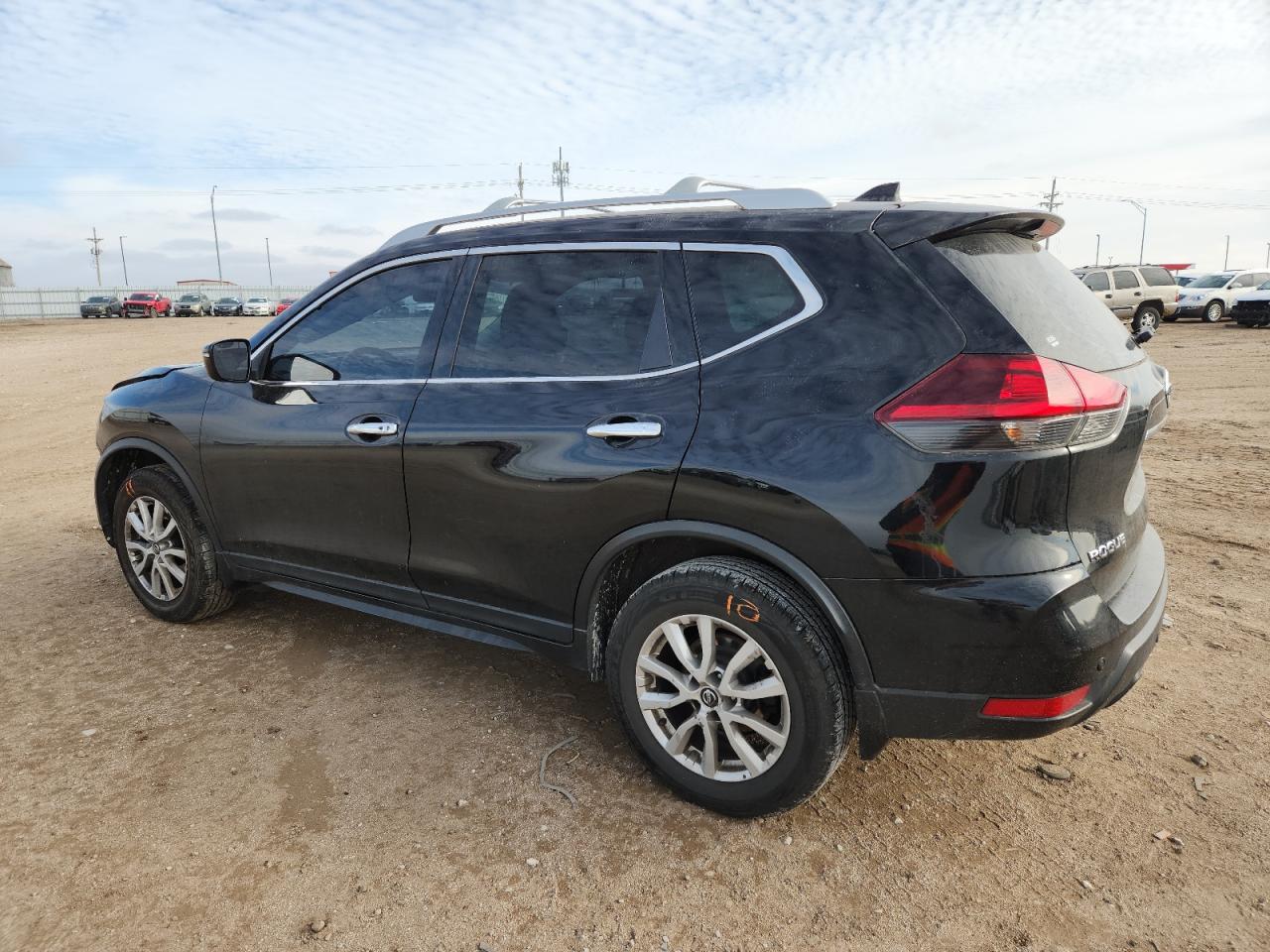 Nissan Rogue S Image 5
