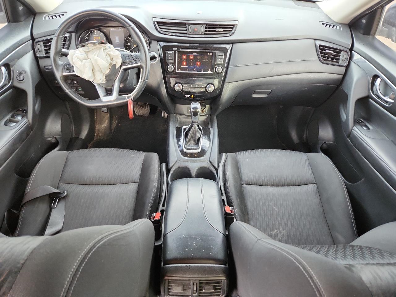 Nissan Rogue S Image 3