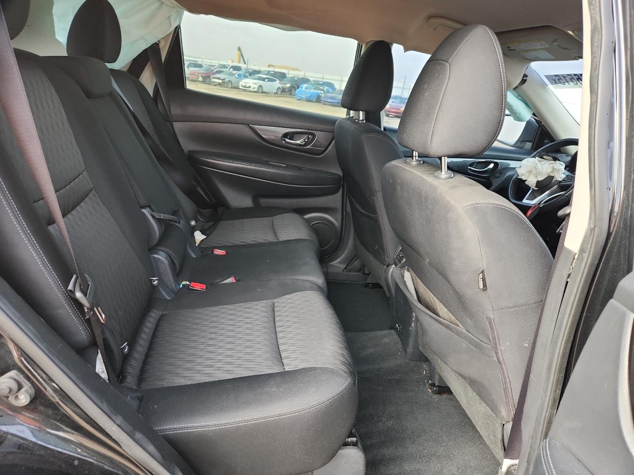 Nissan Rogue S Image 12