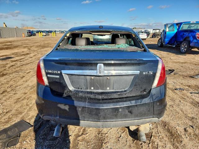 Lincoln MKS Image 3