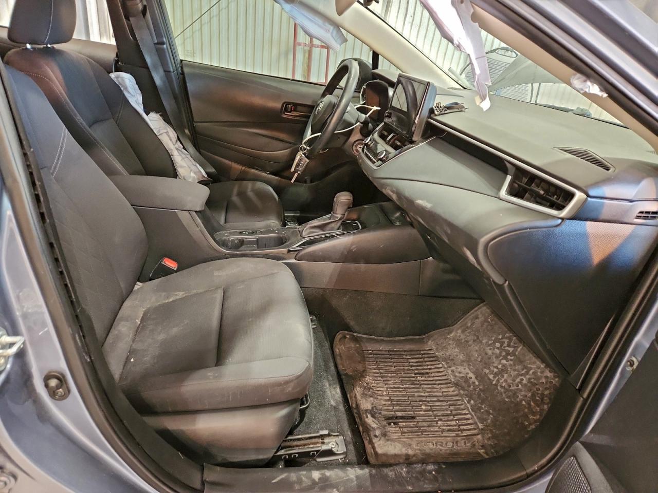 Toyota Corolla Le Image 4