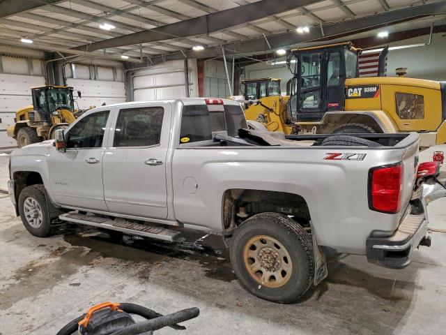 Chevrolet Silverado K3500 Ltz Image 4