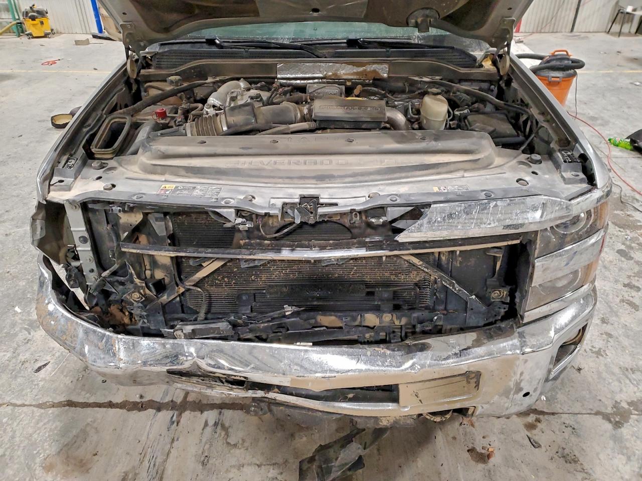 Chevrolet Silverado K3500 Ltz Image 12