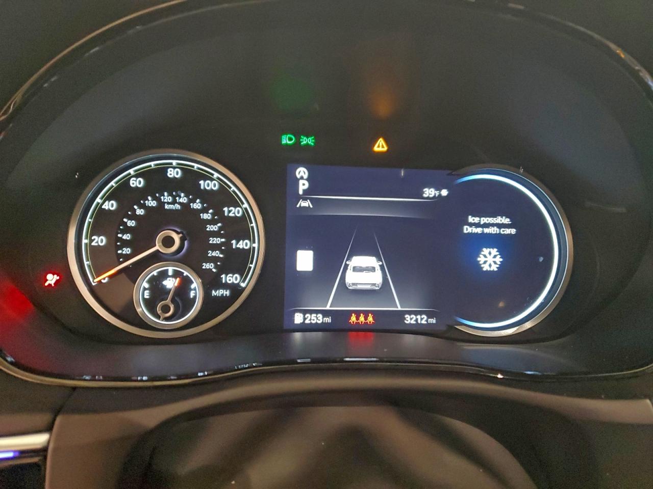 Genesis Gv70 Base Base Image 9