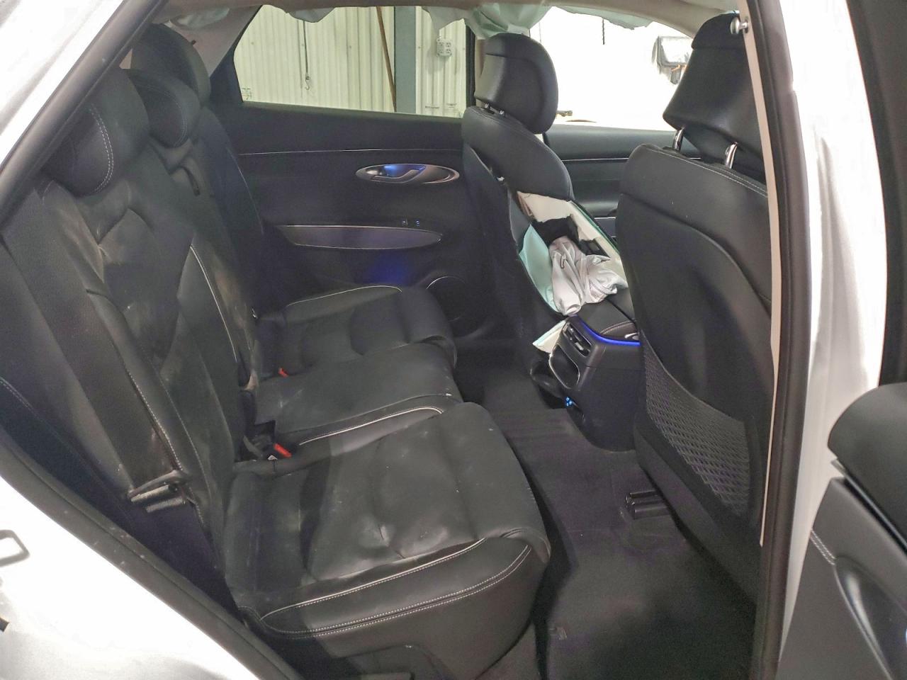 Genesis Gv70 Base Base Image 4