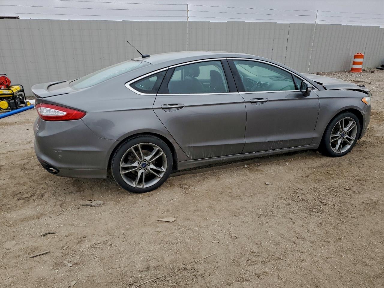 Ford Fusion Titanium Image 3