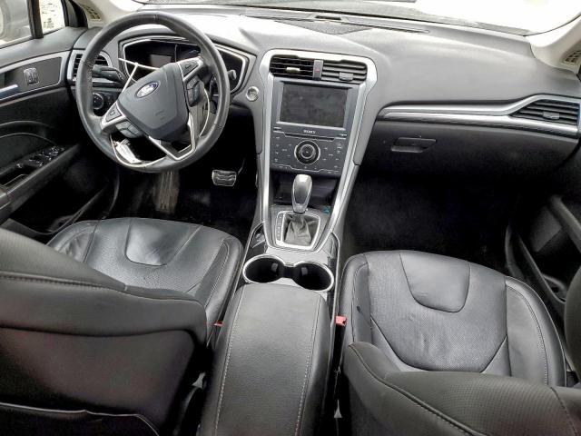 Ford Fusion Titanium Image 4