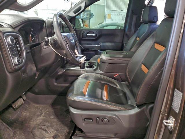 GMC Sierra K1500 At4 Image 2