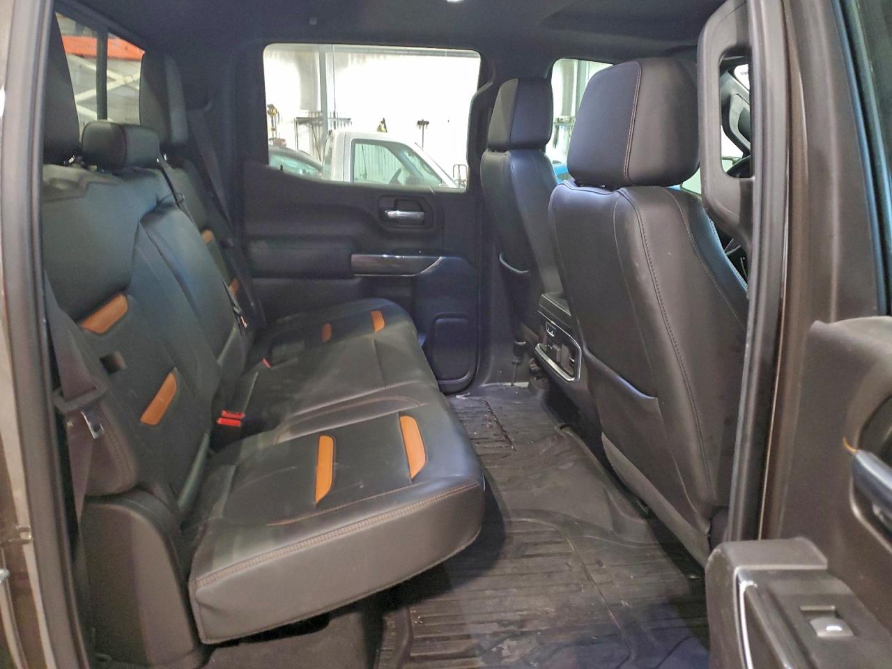 GMC Sierra K1500 At4 Image 3