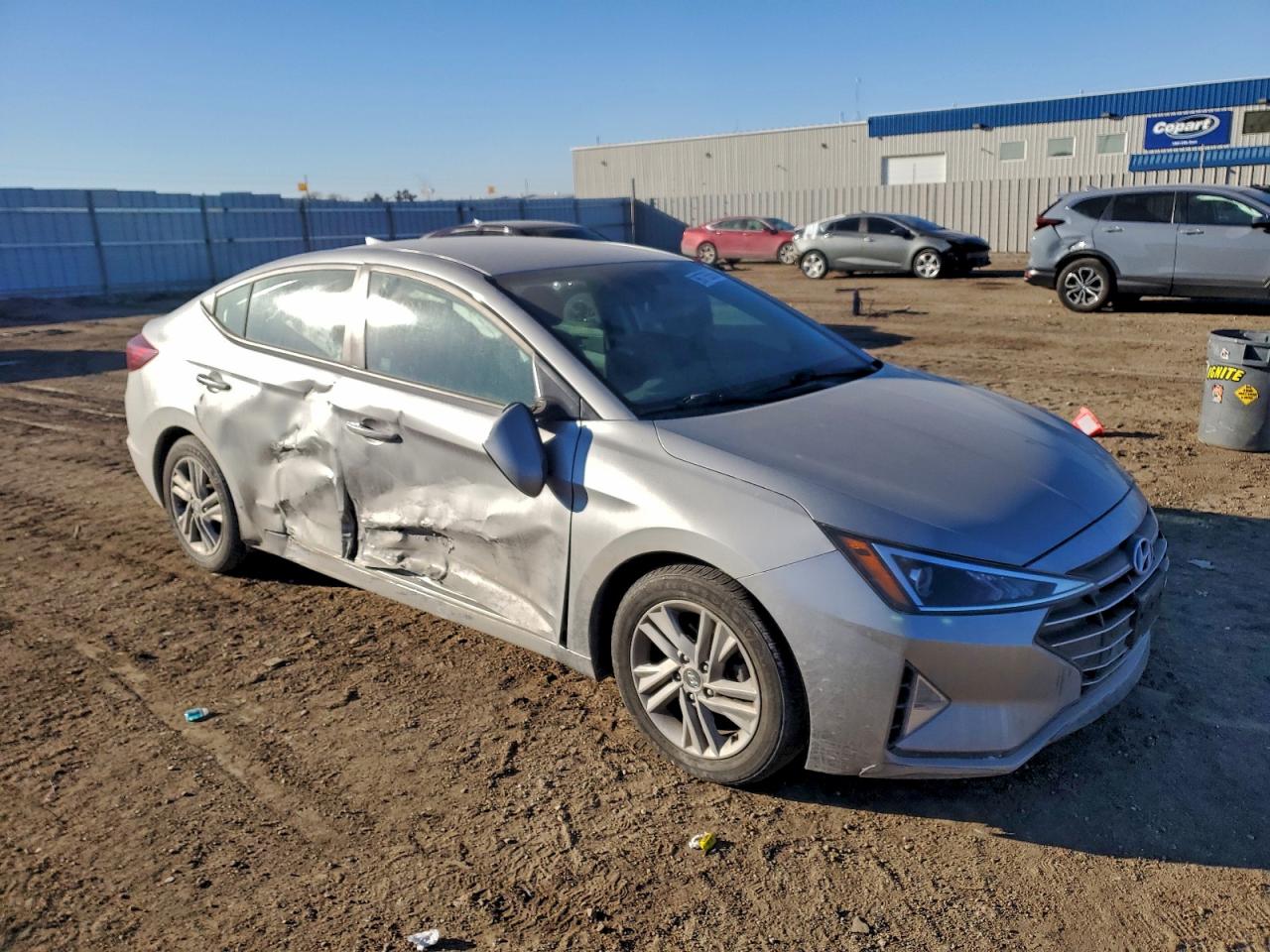 Hyundai ELANTRA Sel Image 3