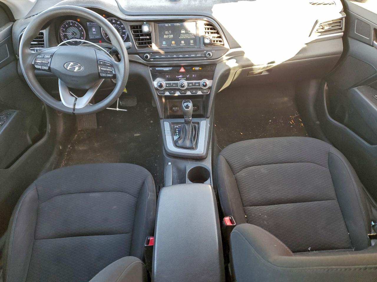 Hyundai ELANTRA Sel Image 4