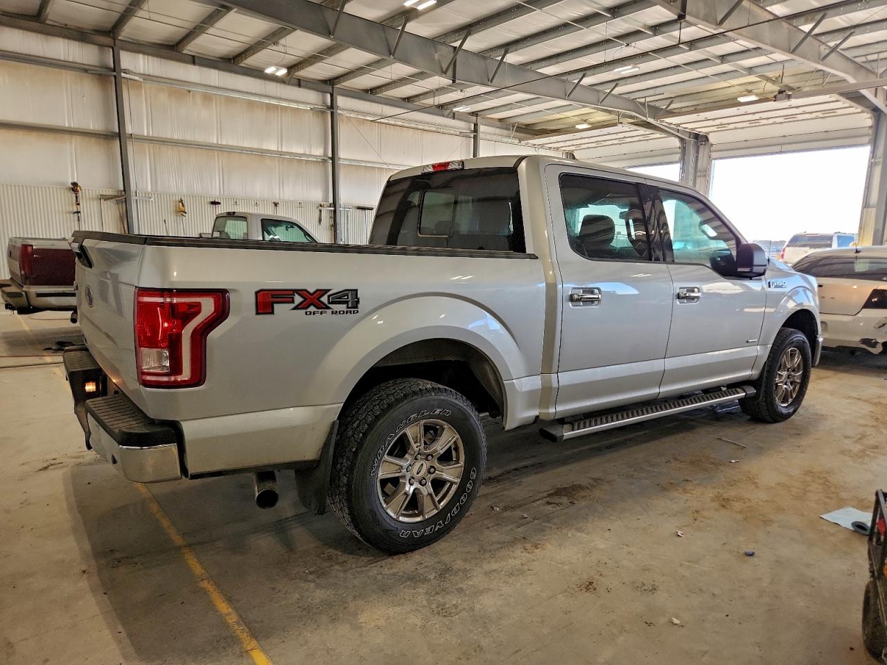 Ford F-150 Supercrew Image 6
