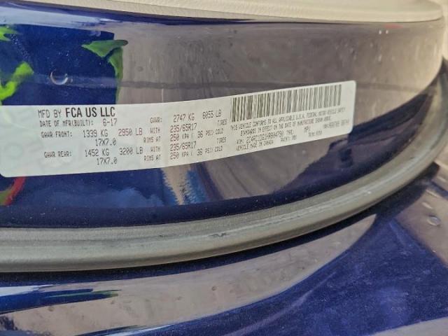 Chrysler Pacifica Touring Image 6