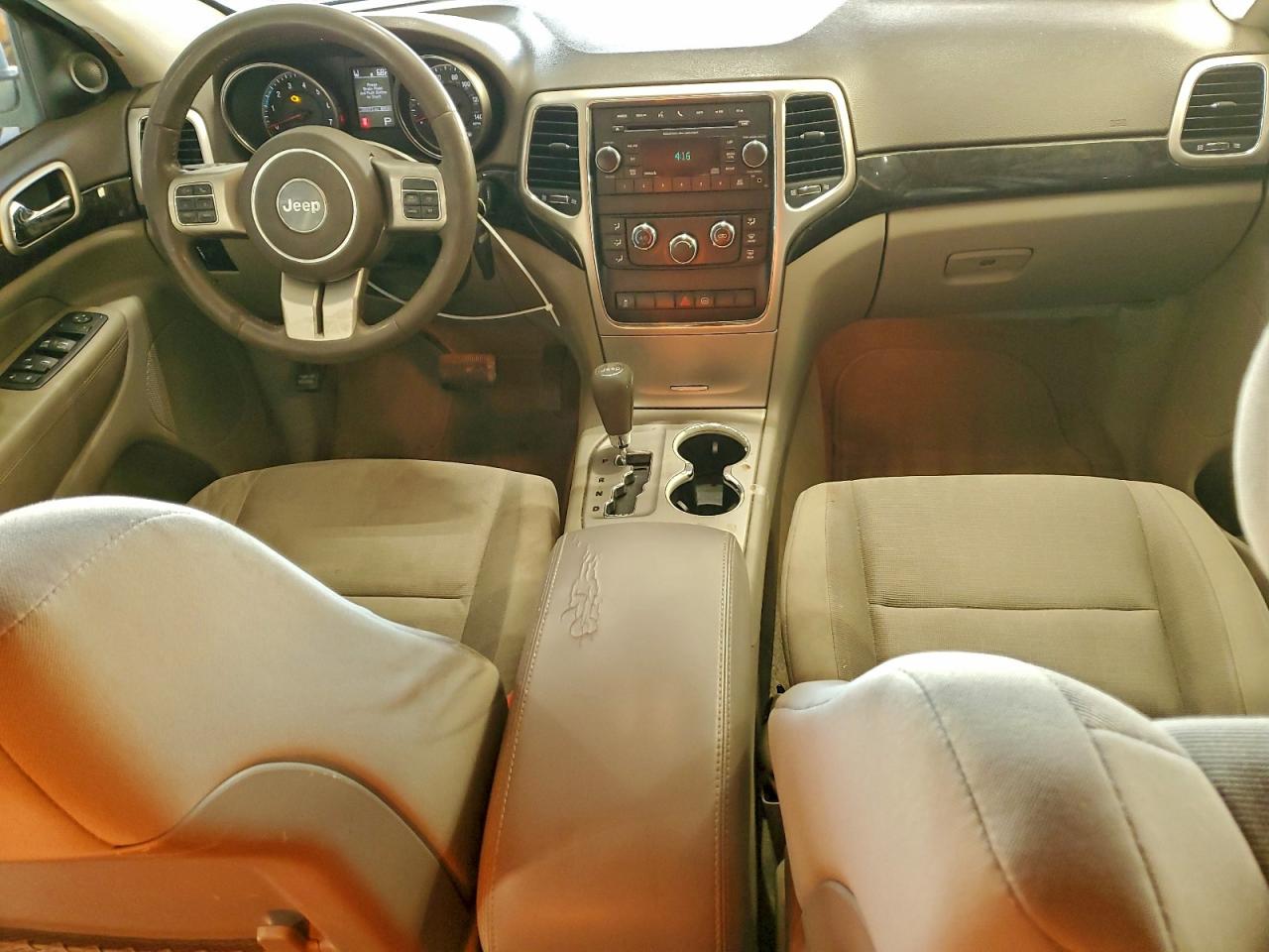 Jeep Grand Cherokee Laredo Image 6