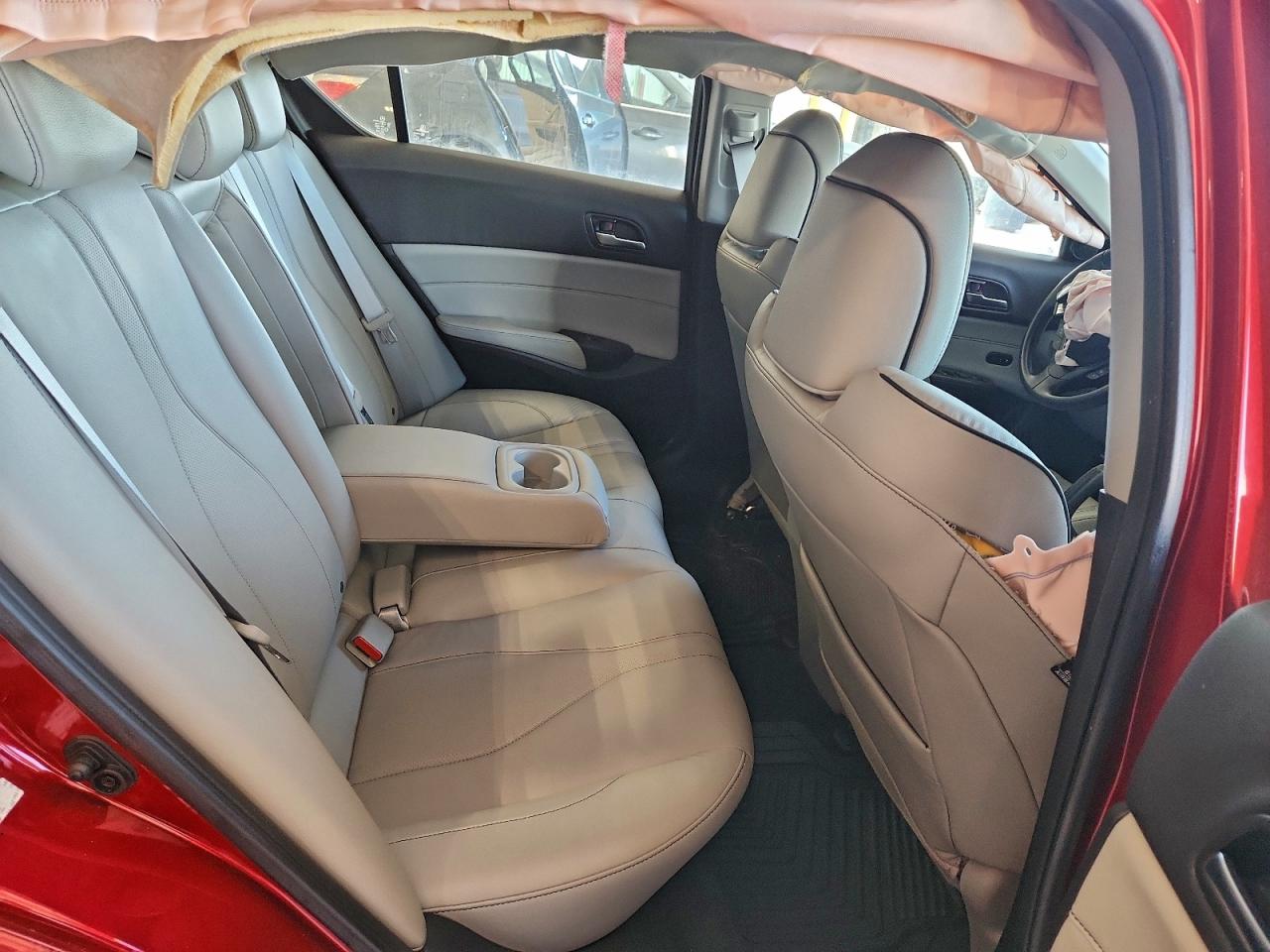 Acura ILX Premium Image 7