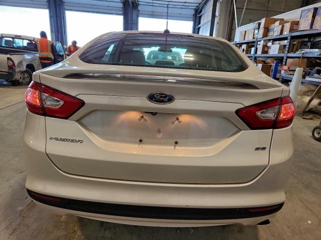 Ford Fusion Se Image 8