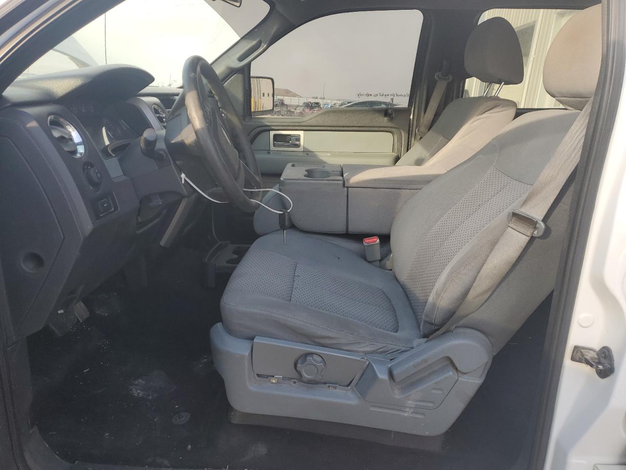 Ford F-150 Supercrew Image 11