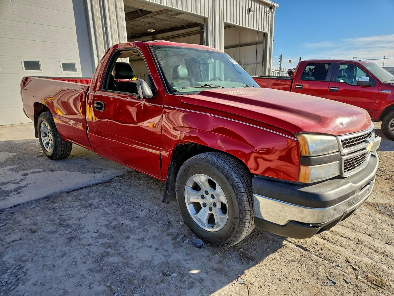 Chevrolet Silverado C1500 Image 4