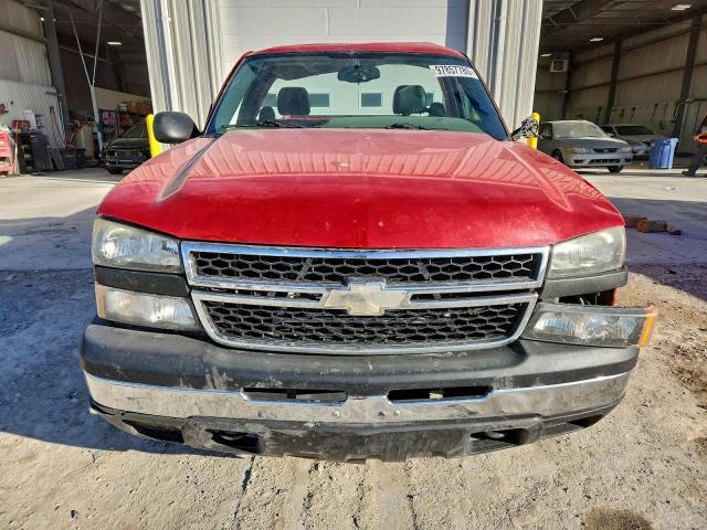 Chevrolet Silverado C1500 Image 12