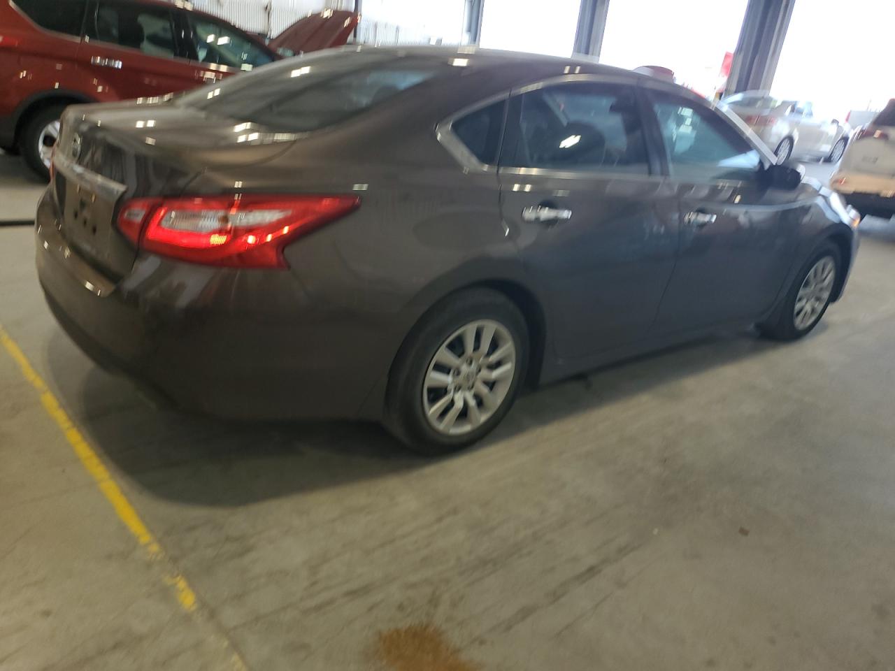 Nissan Altima 2.5 Image 8
