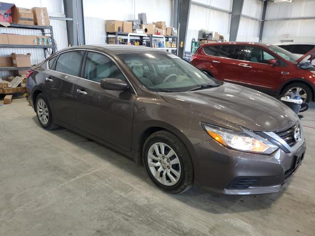 Nissan Altima 2.5 Image 10