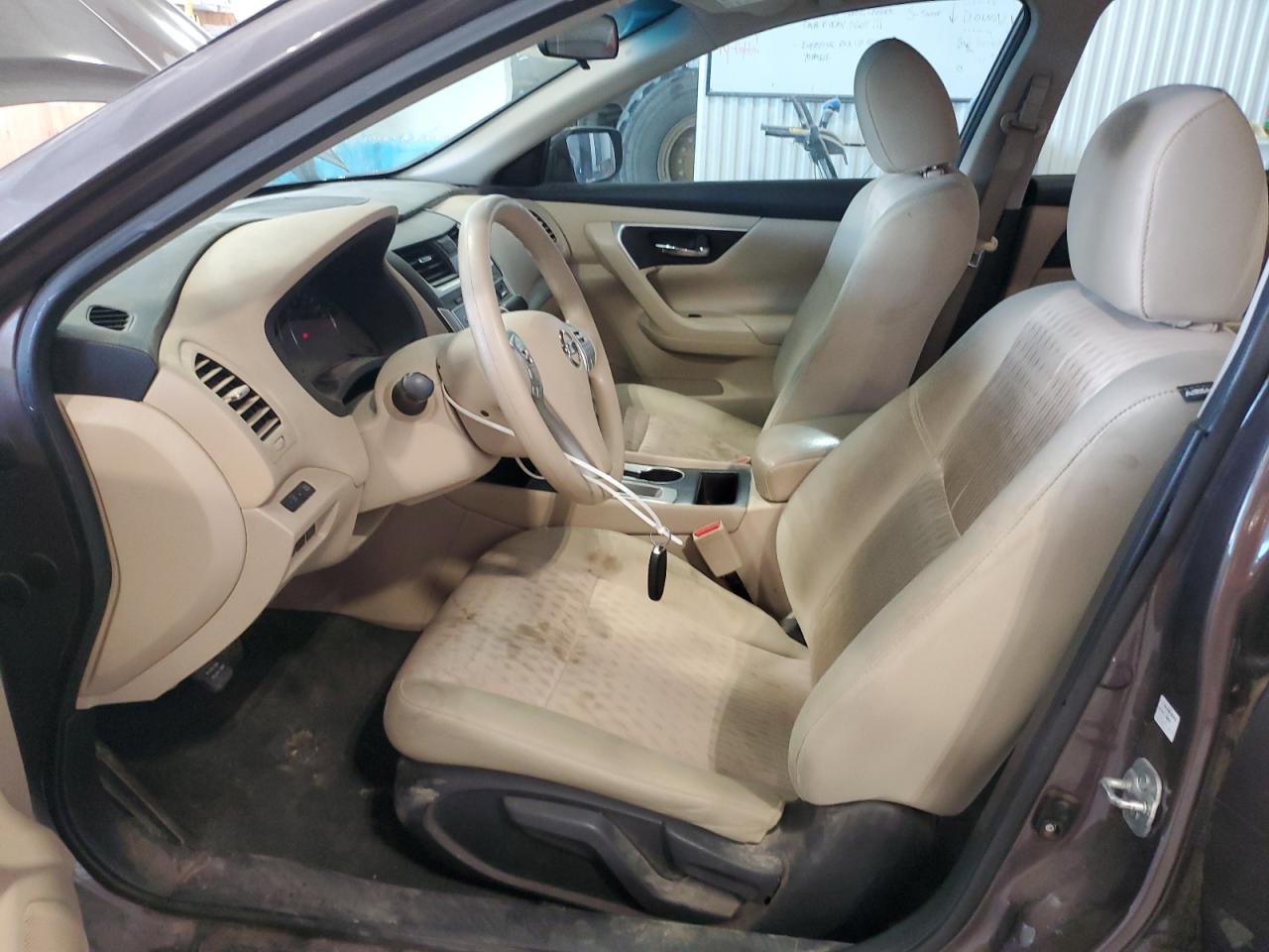 Nissan Altima 2.5 Image 9