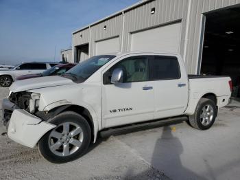  Salvage Nissan Titan