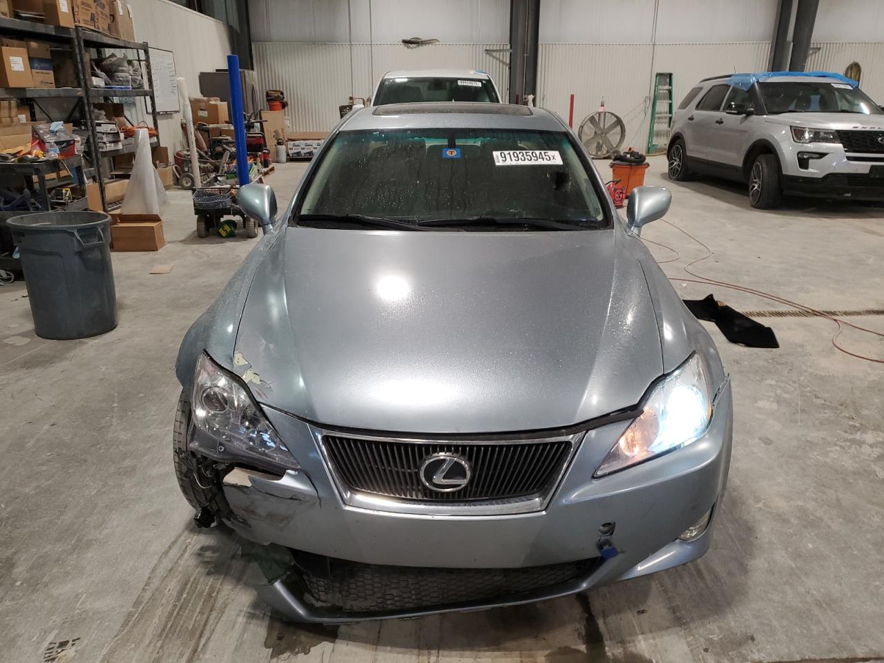 Lexus Is 250 Image 2