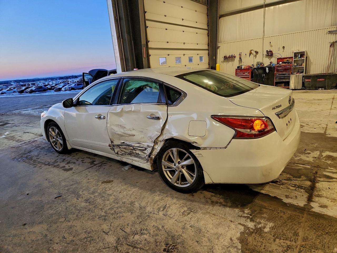 Nissan Altima 2.5 Image 4