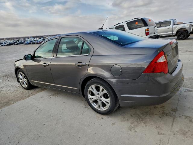 Ford Fusion Se Image 2